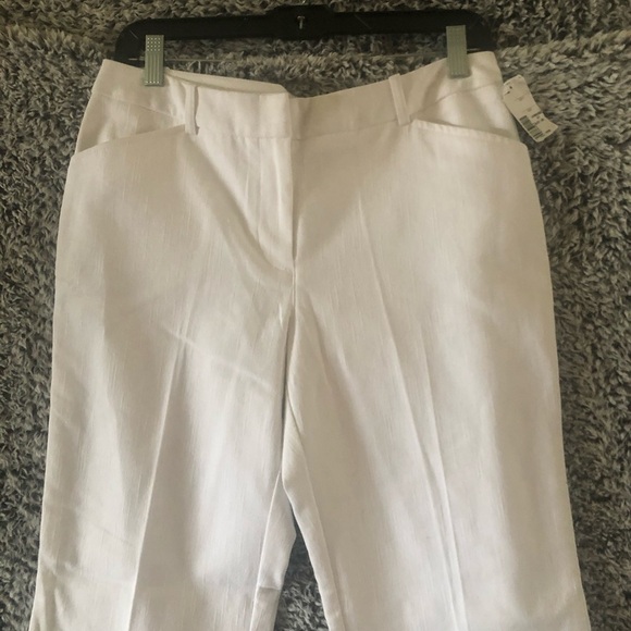 New With tag White Straight Legs pants Size 10 Petite - Picture 5 of 9